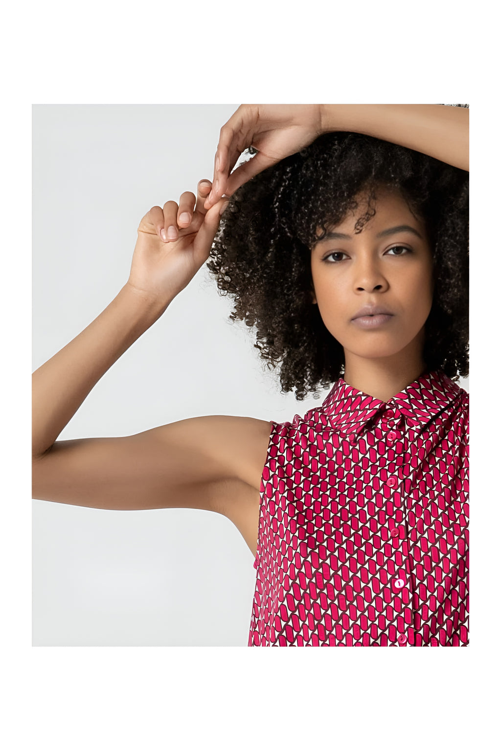 Printed Sleeveless Blouse