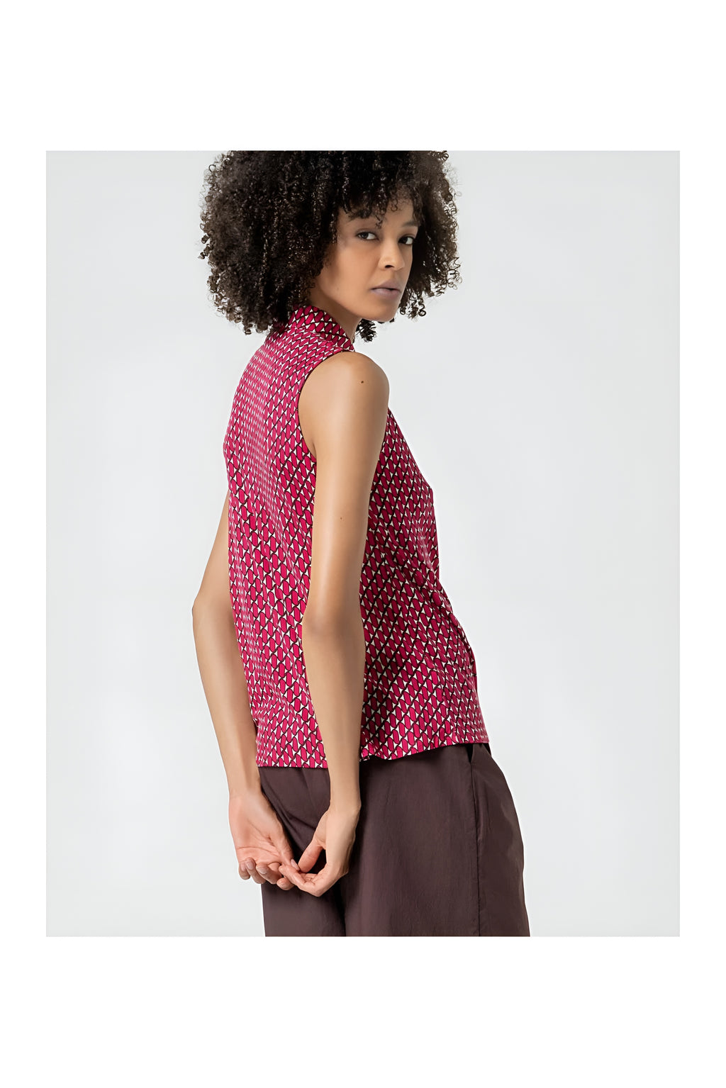 Printed Sleeveless Blouse