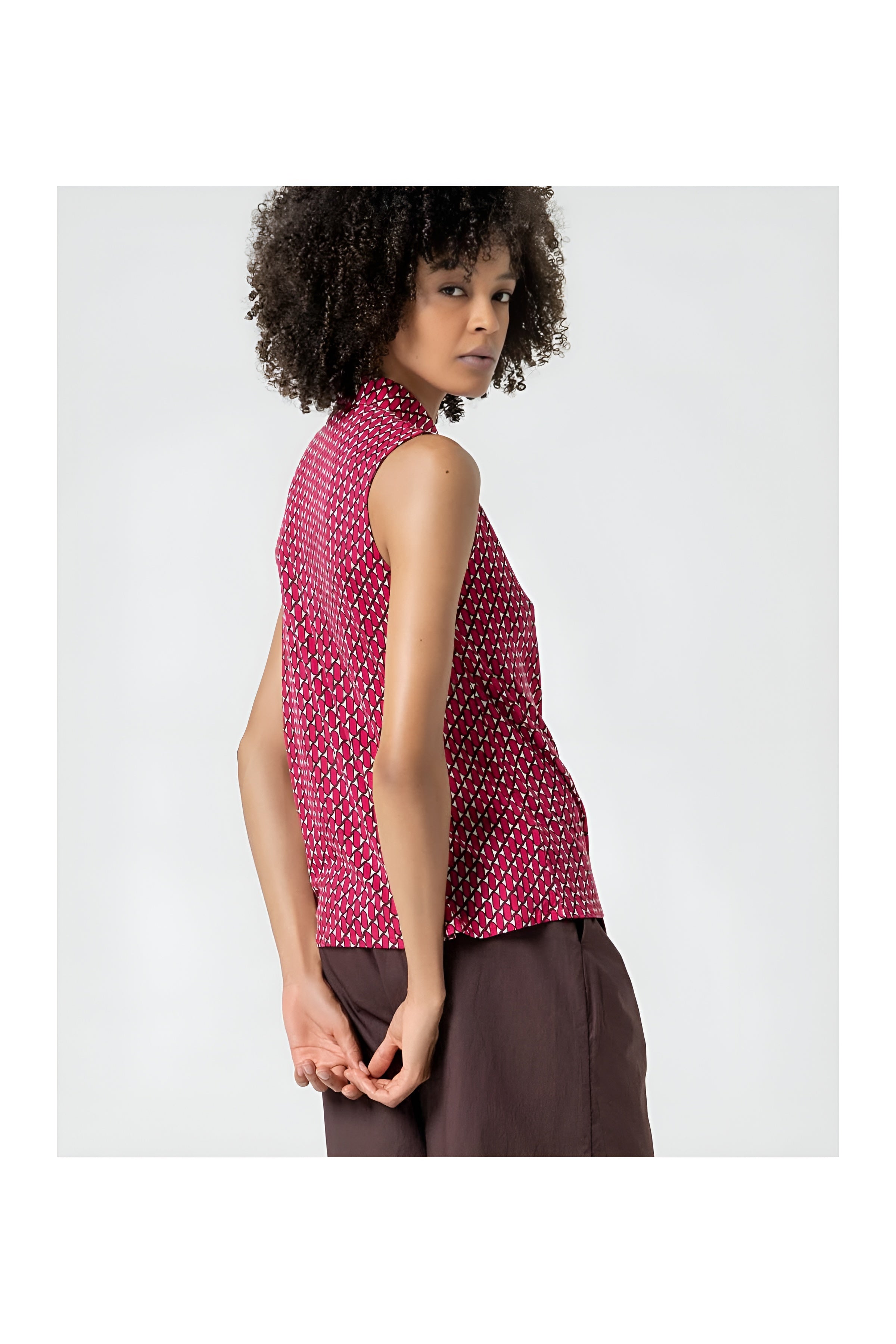 Printed Sleeveless Blouse