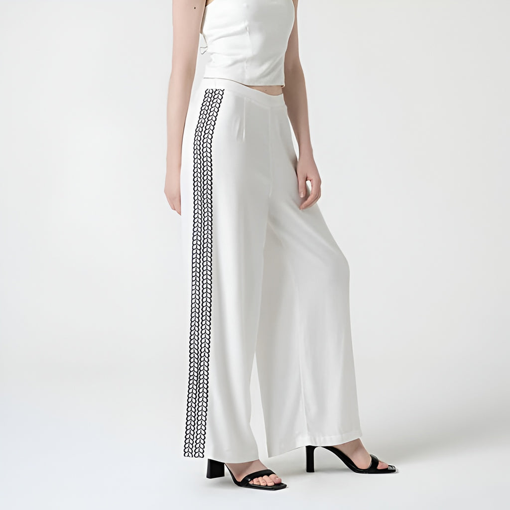 Loose Pants With Side Embroidery